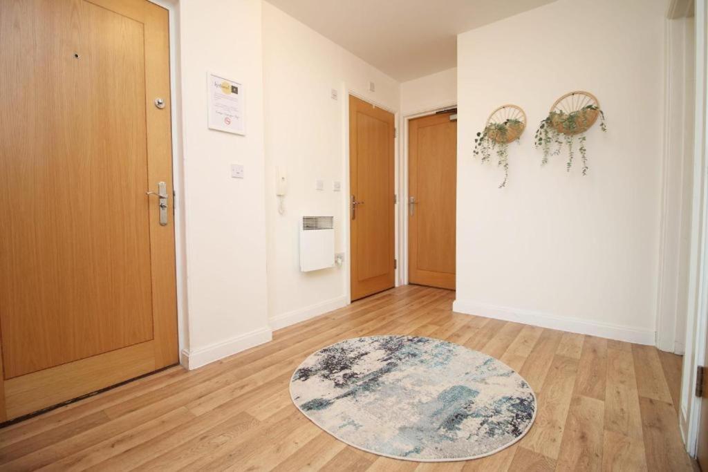Observatory 2 Bedroom Apartment Overlooking Beach Суонси Экстерьер фото